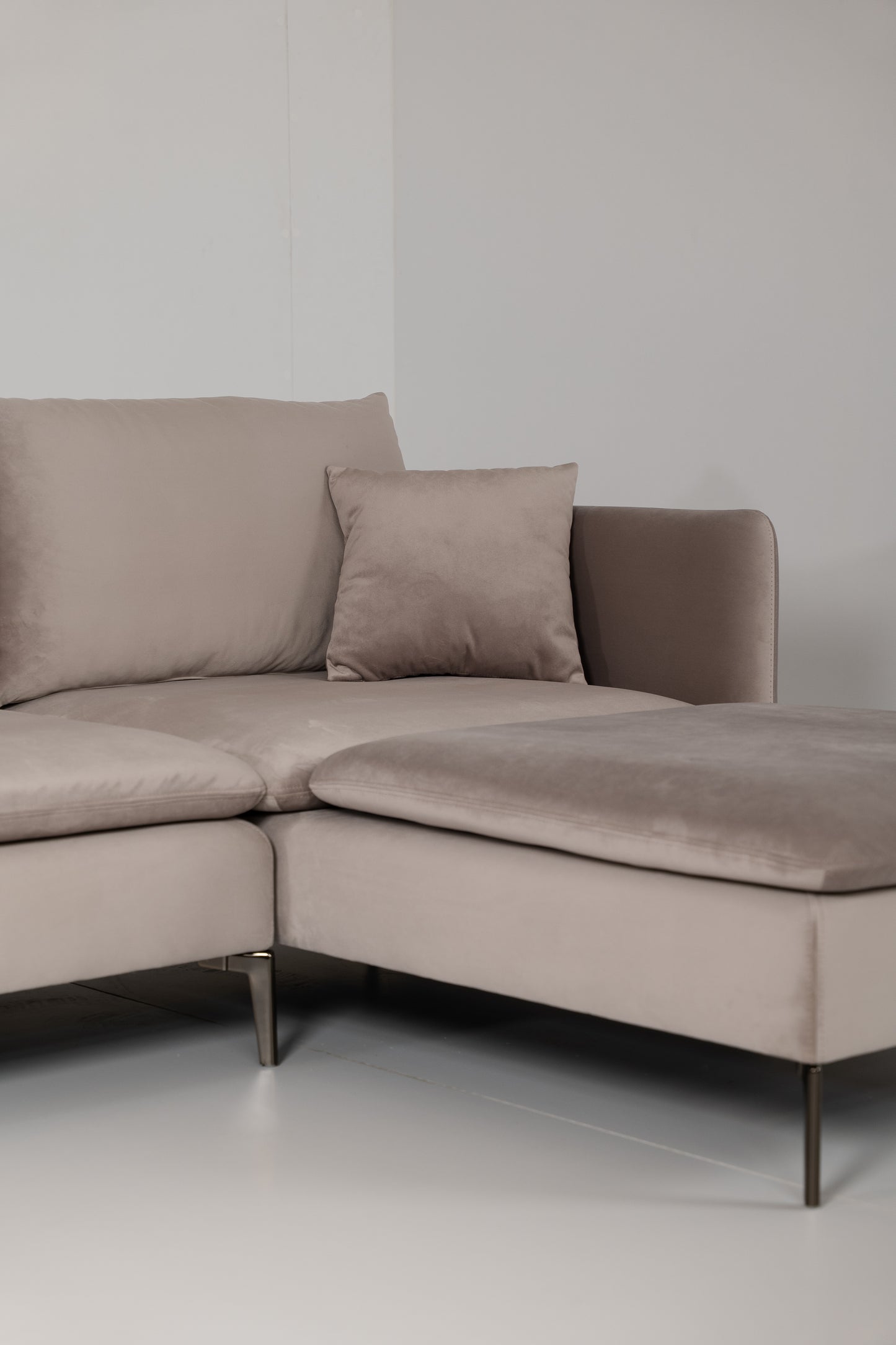 Sakura Corner Sofa